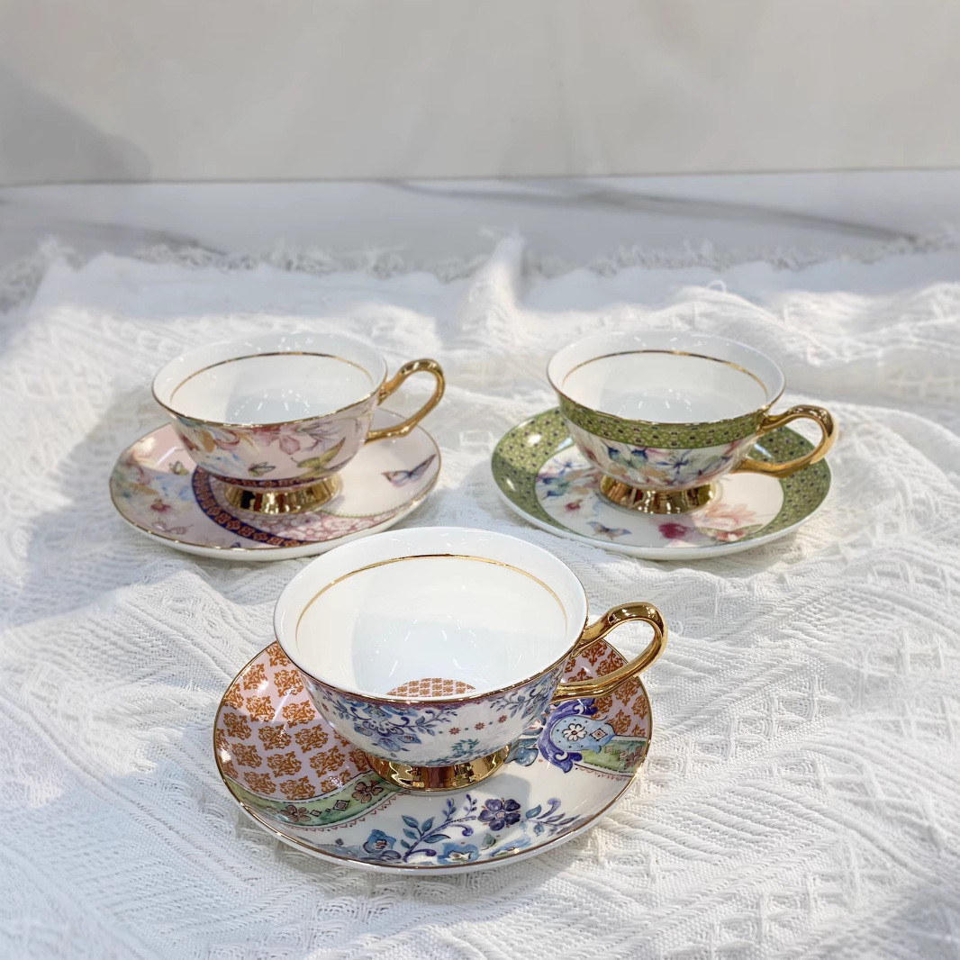 Klasik Porselen Fincan ve Taba - Water Tea And Coffee incelemesi ve fiyatı